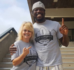 Jeannie Mitchell with an Rend Lake College student (RLC Media Services)