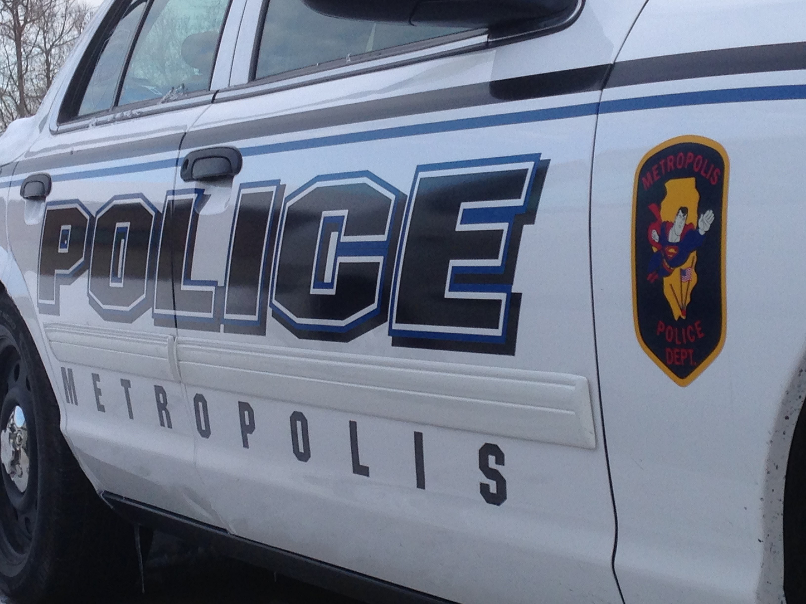 17yearold held at gunpoint, woman arrested in Metropolis, IL Benton